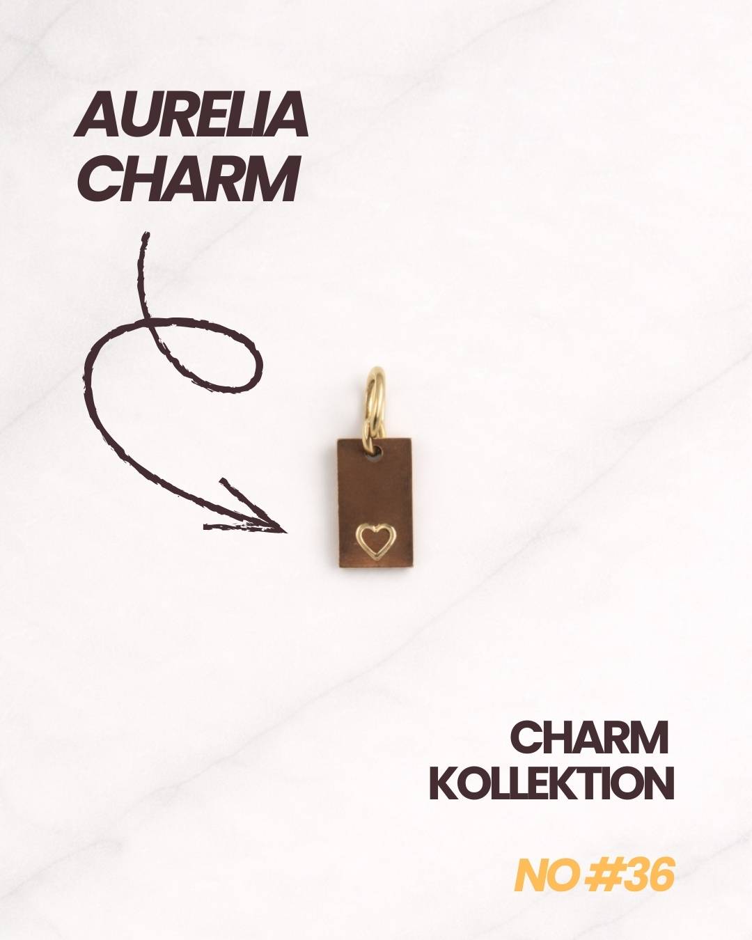 Minimalistischer Aurelia CHARM Damen Anhänger mit rechteckiger Form und feinem Herzgravur.