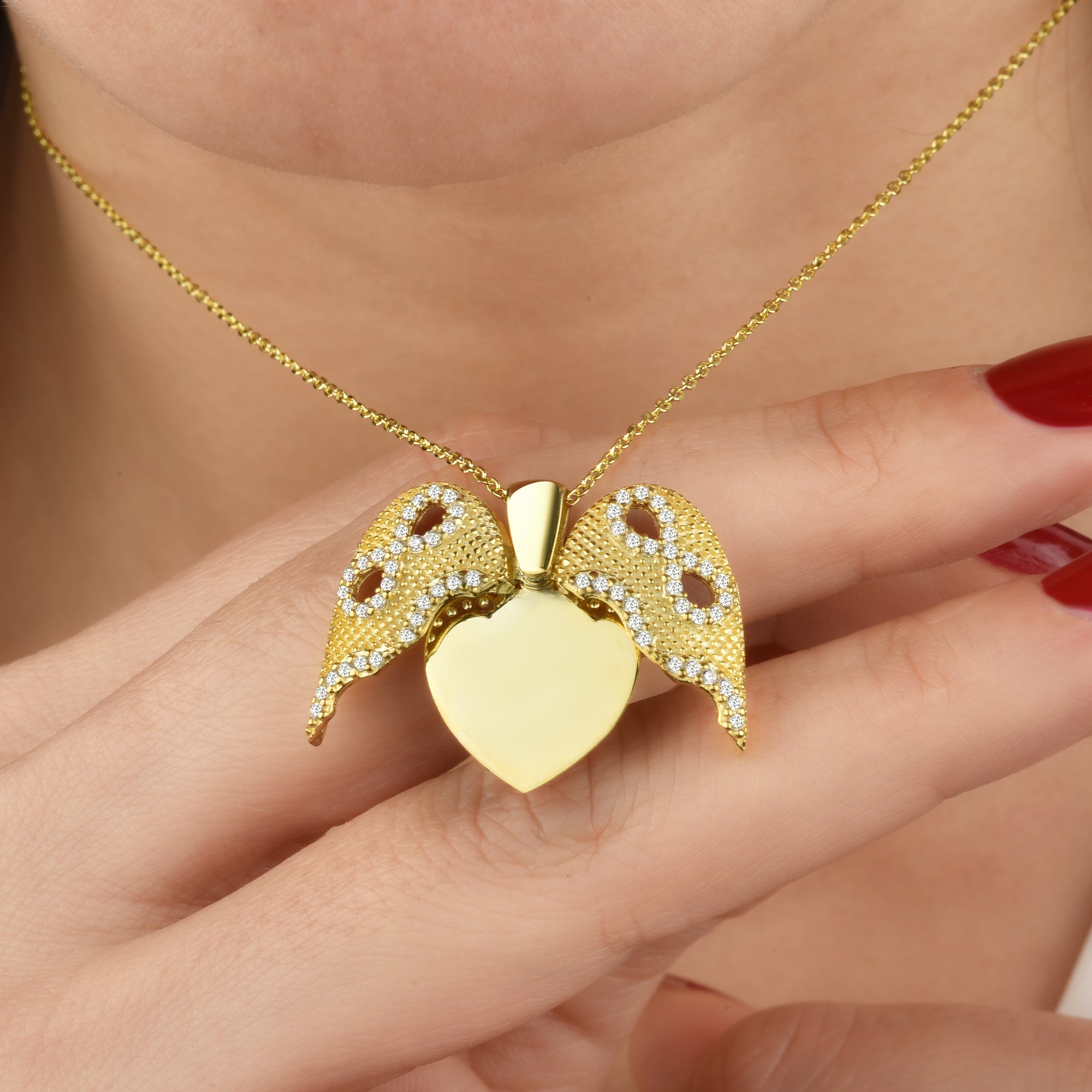 Aurora Herz Kette in Gold mit funkelndem Anhänger für Damen