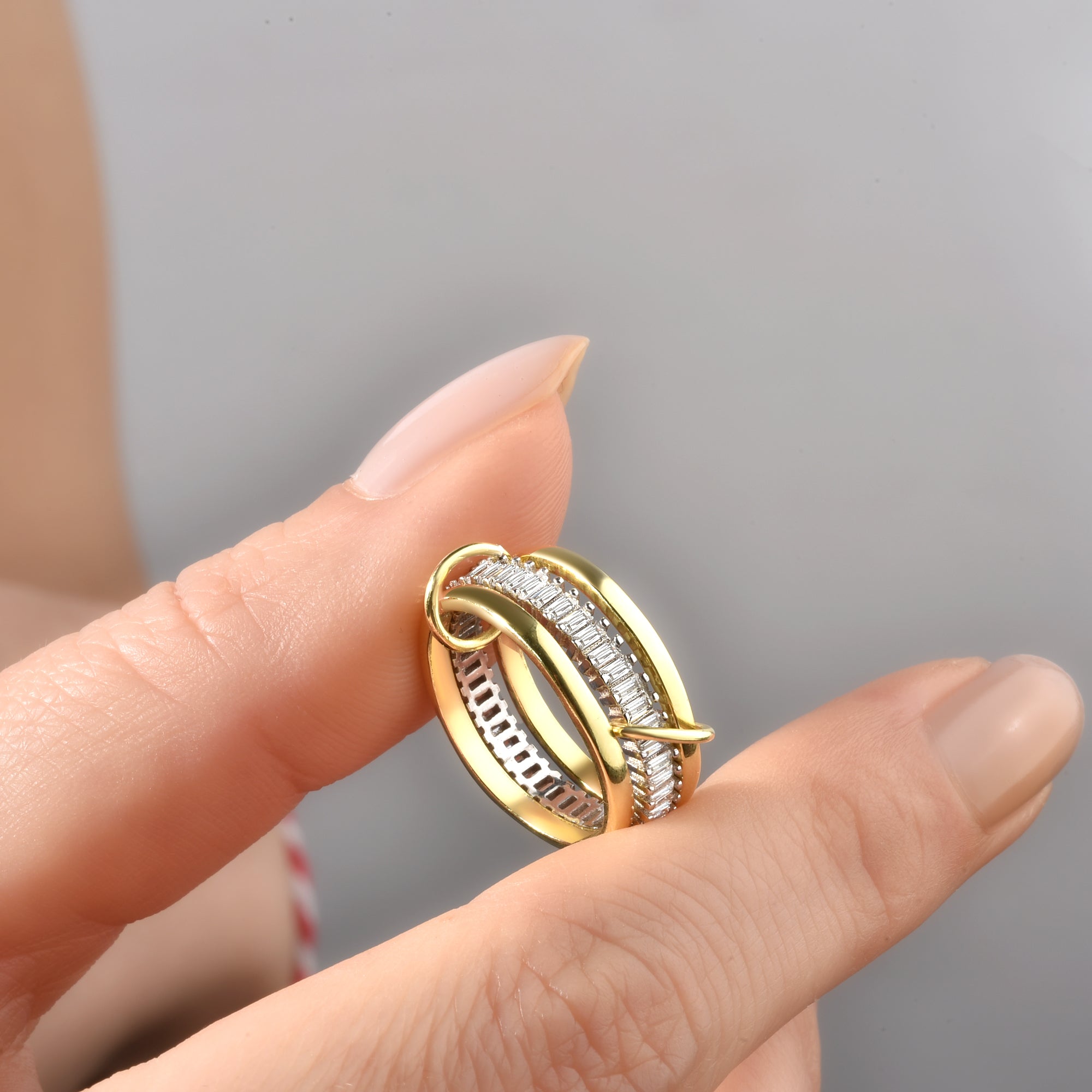 Set aus exklusiven Baguette Ringen Gold/Silber, modern und zeitlos, mit Zirkonia-Steinen