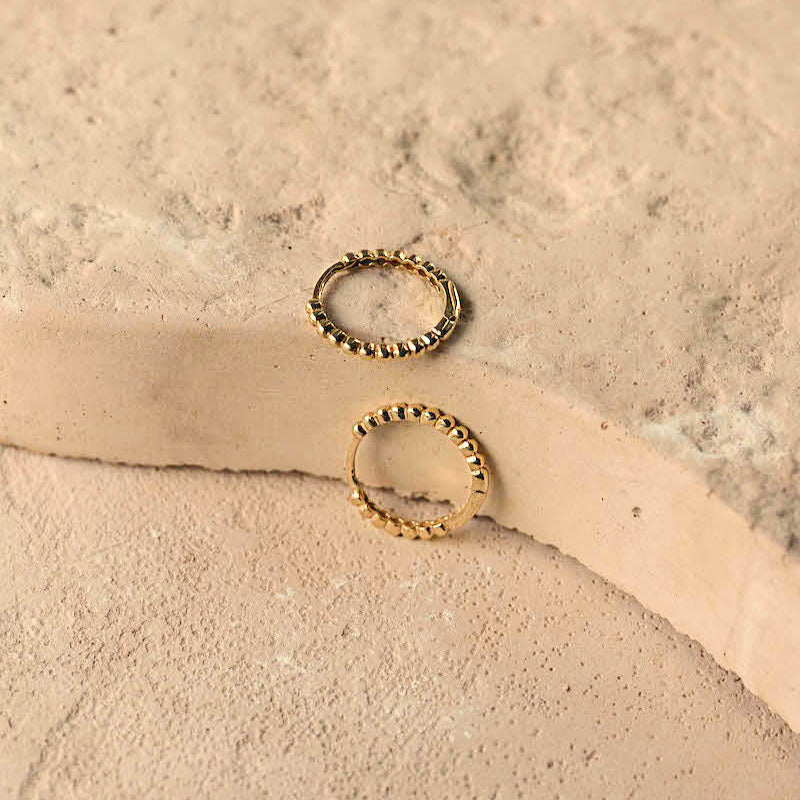 Balls M Creolen Gold auf Stein-Setting – beaded Creolen 18mm, hochwertig vergoldet.