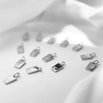 Personalisierter Buchstabenanhänger Silber, Edelstahl Charm für Ketten, modernes Schmuckdetail