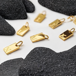 Personalisierbare Buchstaben Charm Anhänger Gold, Edelstahl Schmuck für Halsketten, eleganter Stil