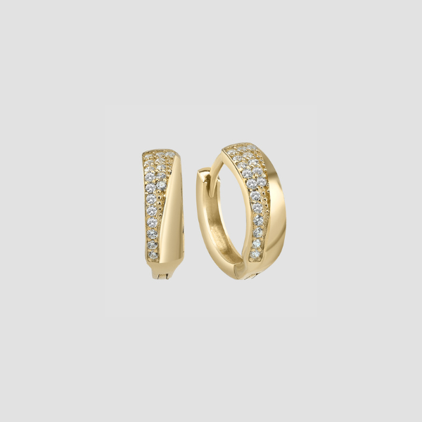 Goldene Creolen mit Zirkoniawelle aus 925 Silber, 14K vergoldet – Paaransicht auf hellem Hintergrund.