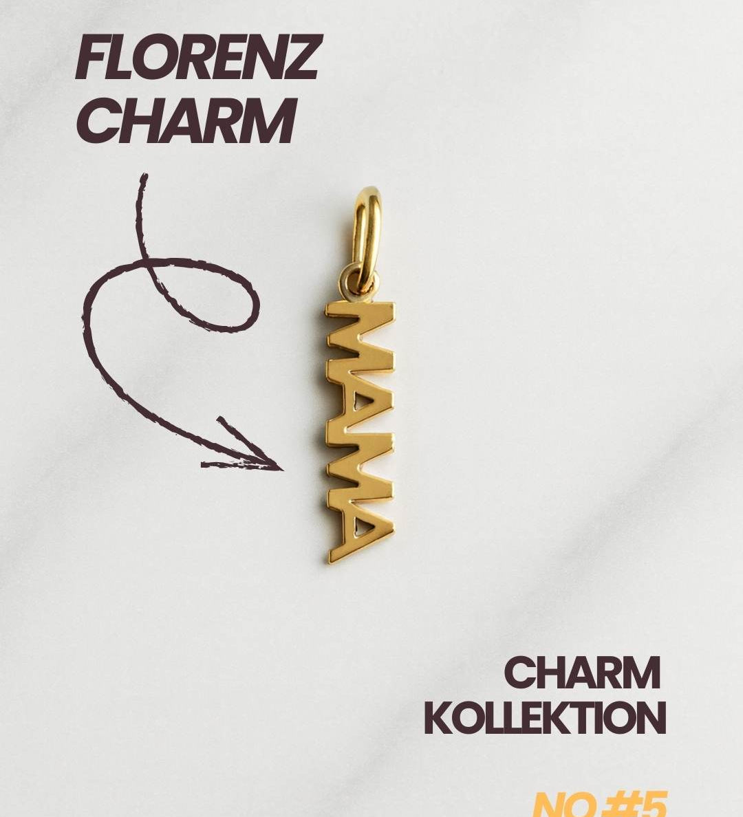 Detailaufnahme des goldenen MAMA Anhängers der Florenz Charm Kollektion auf weißem Hintergrund