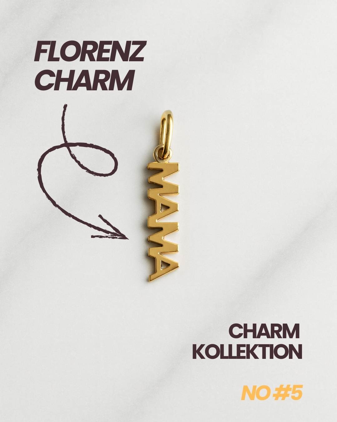 Detailaufnahme des goldenen MAMA Anhängers der Florenz Charm Kollektion auf weißem Hintergrund