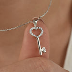 Herz Schlüssel Kette Silber – eleganter Damenschmuck, perfekt als Geschenk