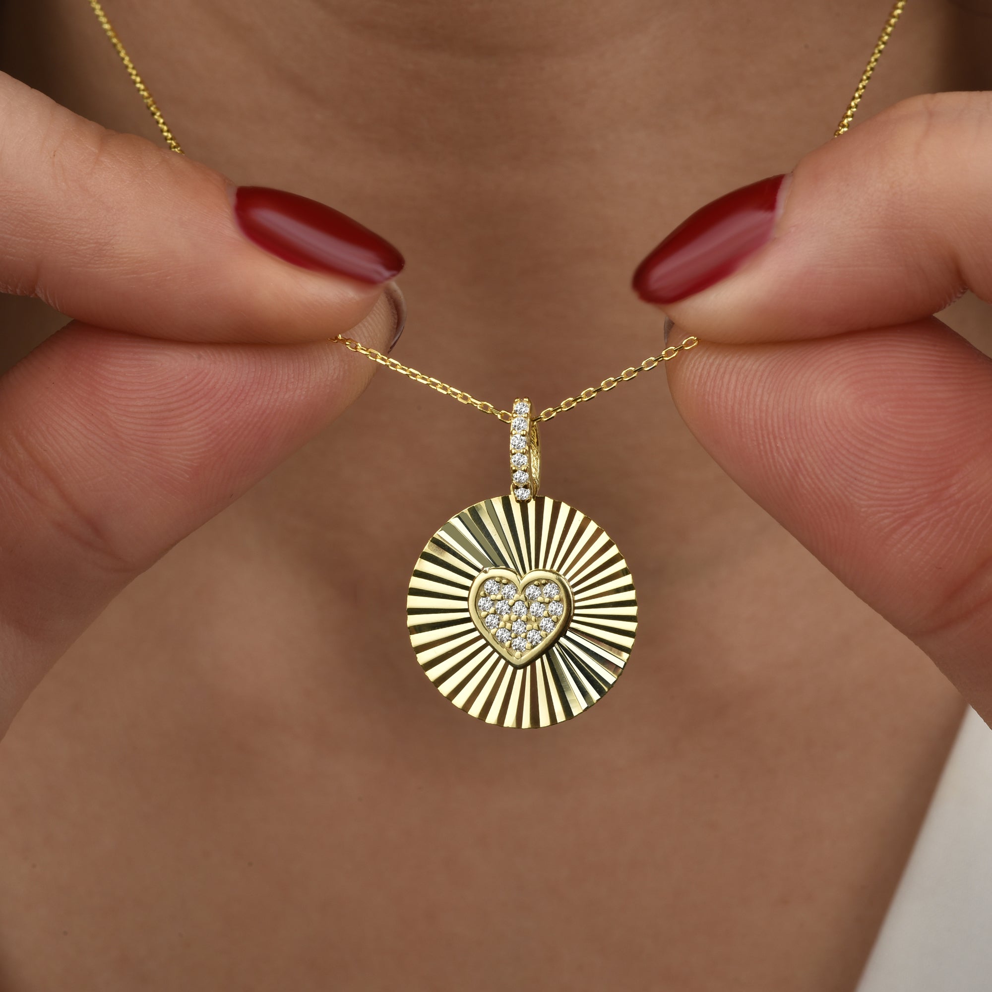 Herzstück Kette Gold – elegante Halskette für Damen mit Anhänger