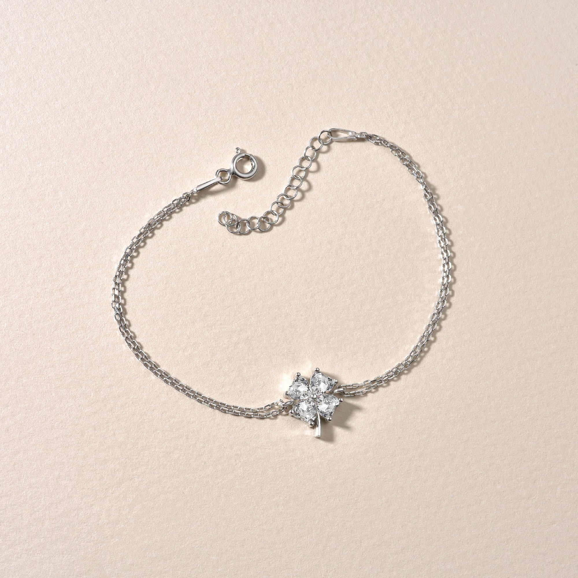 Kleeblatt Zirkonia Armkette Silber, 925 Sterling Silber rhodiniert, mit funkelnden weißen Zirkonia-Steinen, eleganter Glücksschmuck