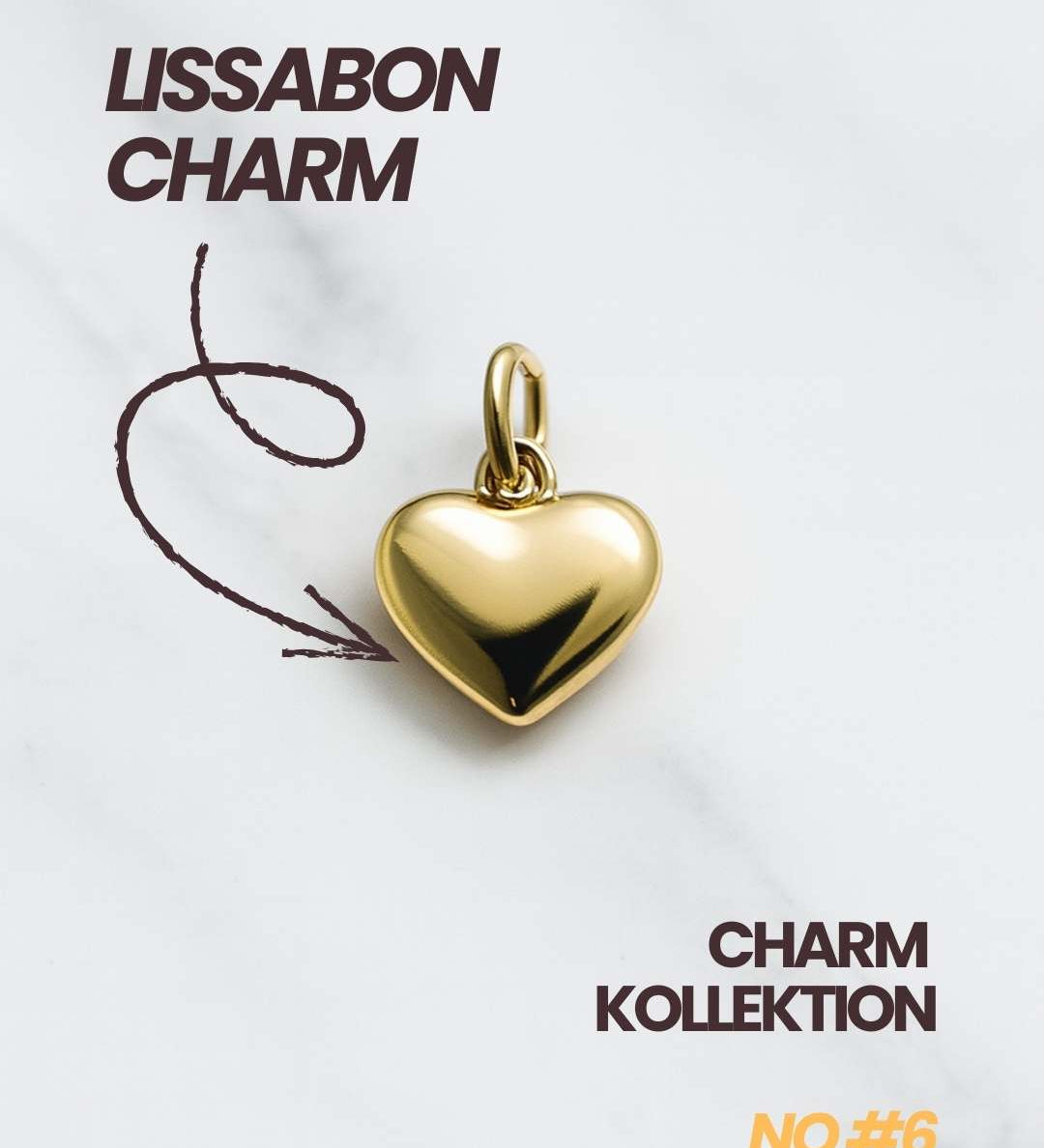 Vergoldeter Herz Charm der Lissabon Kollektion auf hellem Marmorfond, ideal für Mix und Match Ketten