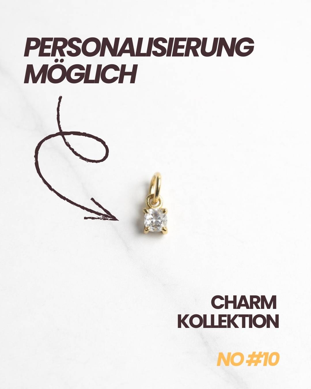Monaco Charm – Personalisierung möglich, kleiner vergoldeter Charm mit funkelndem Stein.