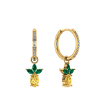 Runde Pavé-Creole mit Ananas-Charm, vergoldet, detailreich funkelnd.