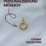 Rio de Janeiro Sonnen Charm in Gold, eleganter Schmuckanhänger für personalisierbare Ketten.
