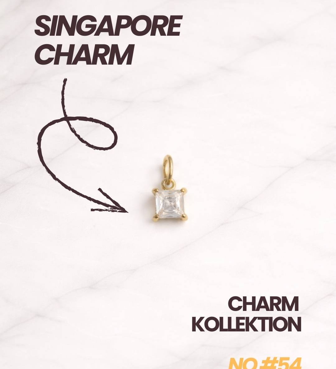 Eleganter Singapore CHARM Damen Gold mit klarem Schmuckstein im minimalistischen Produktbild.