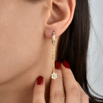 Elegante Hängecreolen Stern in Gold, Sterling Silber mit Zirkonia, moderner Damenschmuck