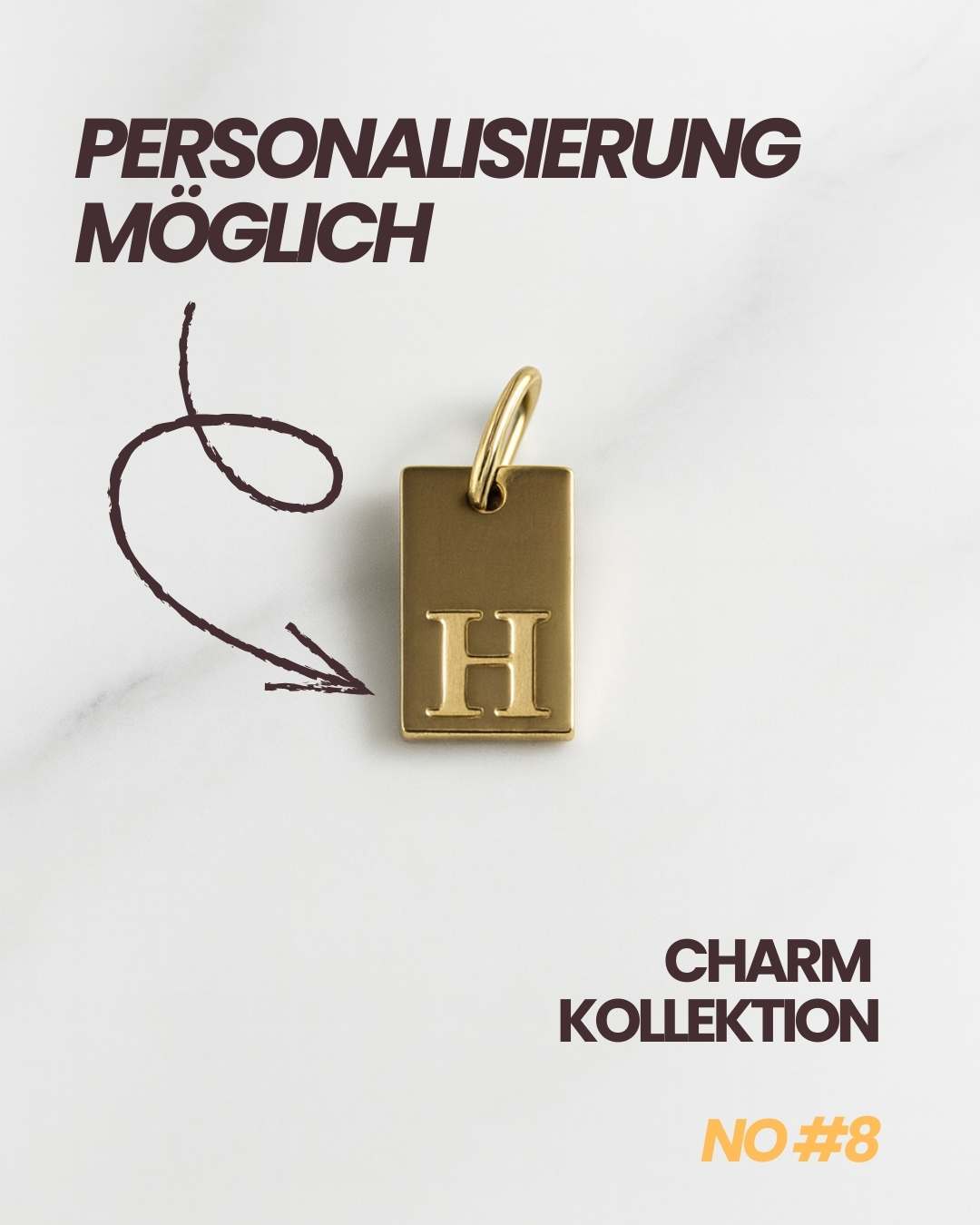 Rechteckiger 14-Karat vergoldeter Initial Charm, kombinierbar mit allen Ketten