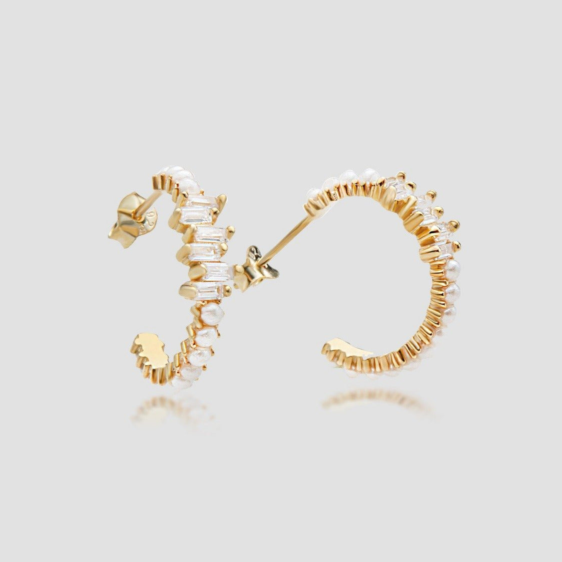 Pearl X Baguette Earring - Gold