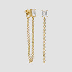 Baguette Chain Ohrstecker Gold mit weißem Zirkonia und Kette – Paar Produktfoto.