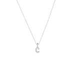 Zarte Silberhalskette mit funkelndem Charm Letter C aus Zirkonia.