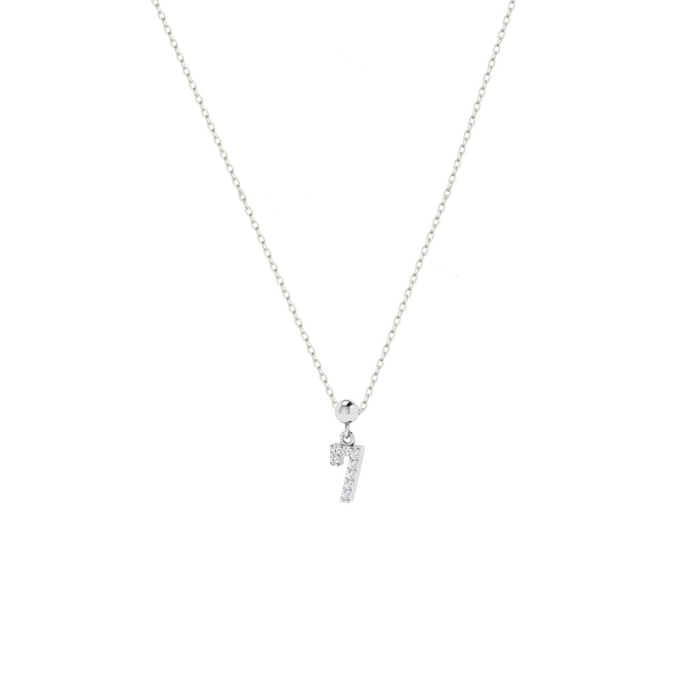 Feine Silberkette mit Charm Number 7 Anhänger mit funkelnden Zirkonia.