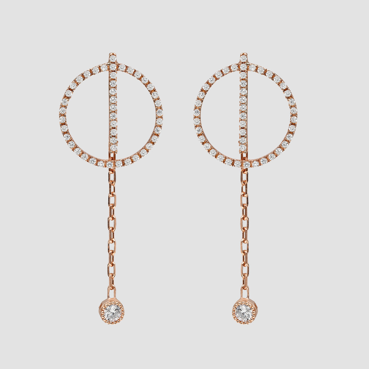 Circle Chain Ohrstecker rosévergoldet mit weißen Zirkoniasteinen und filigraner Kette von Dkeniz.