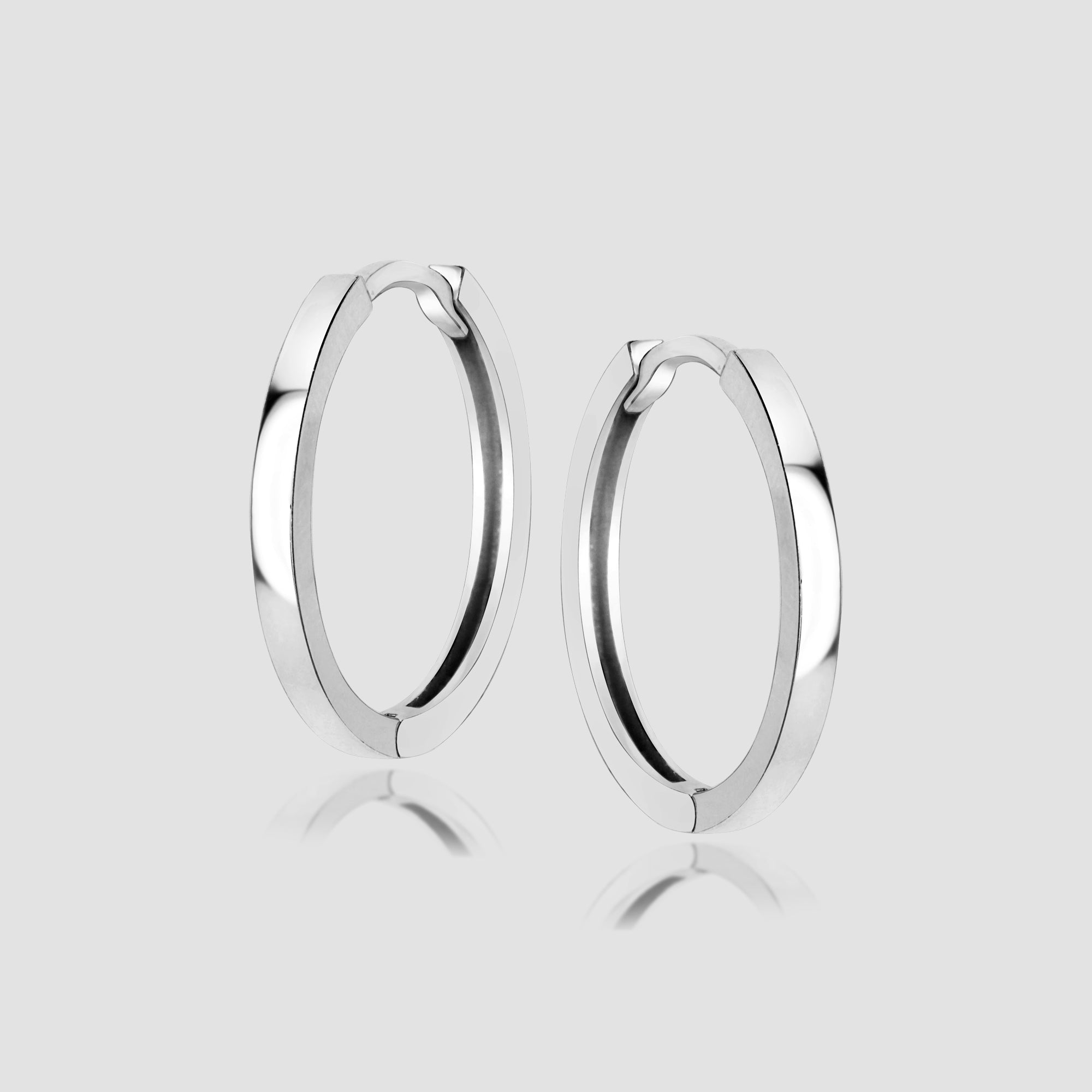 Clasys Hoops L Creolen Silber aus 925 Sterling Silber, hochglanzpoliert, Clipverschluss – Paar.