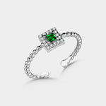 Verstellbarer Emerald Ring Square Shiny Wreath aus Silber mit grünem Zirkonia und Zirkonia-Halo auf Perlenring.