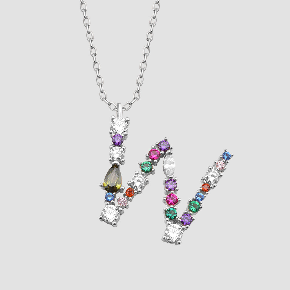Fancy Crystals Mix Letter Halskette Silber 925 – Buchstabe W Anhänger, Zirkonia-Mix, glänzend.