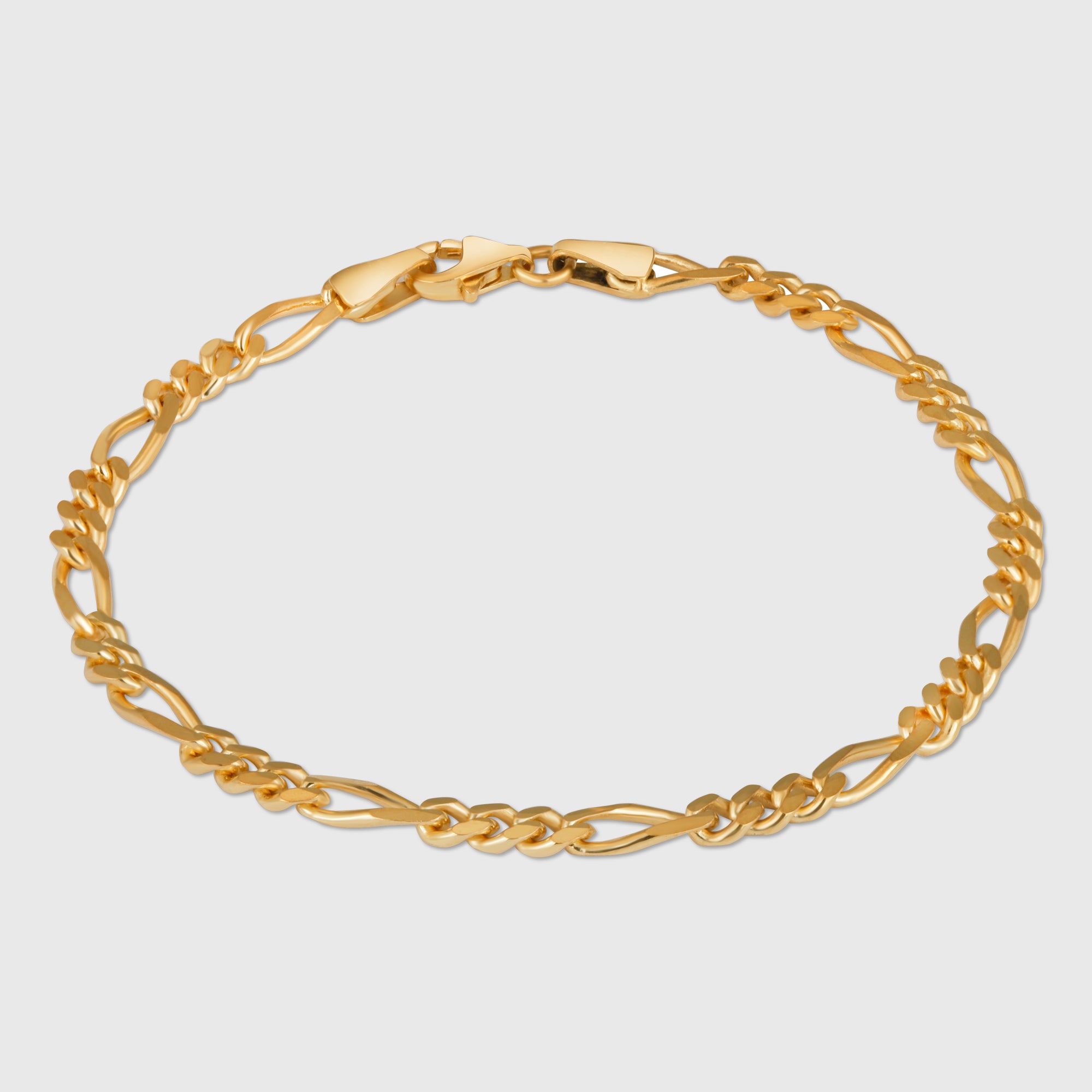 Figaro Armkette M in Gold, 925 Silber 14K vergoldet, Detailaufnahme mit Karabinerverschluss.