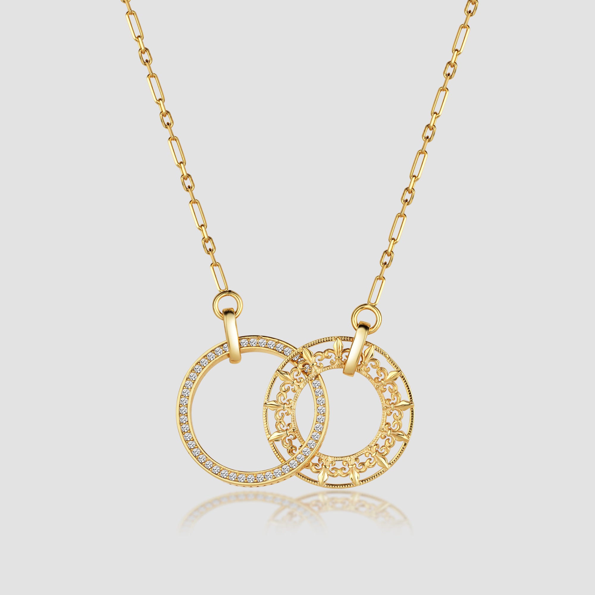 ROYAL RINGS Halskette Gold mit zwei verschlungenen Ringen und Zirkonia – freigestelltes Produktfoto.