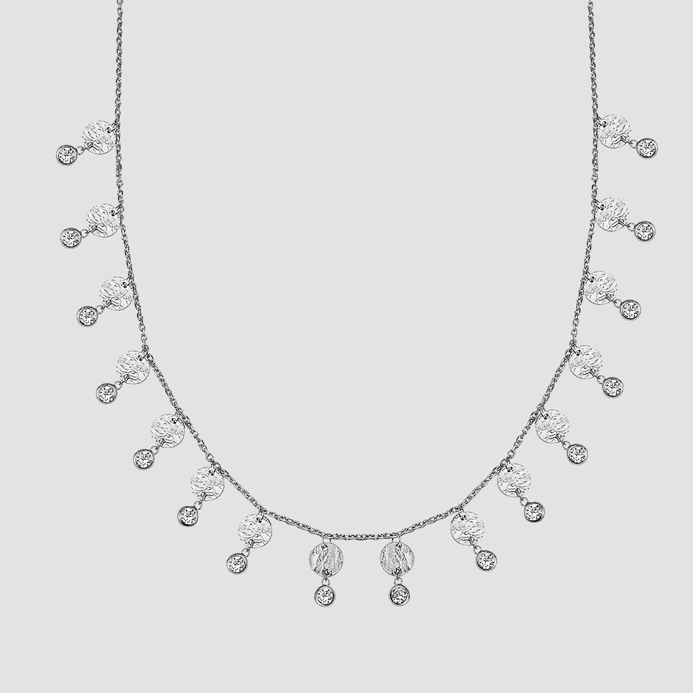 Shiny Charms Kette in Silberoptik mit Plättchen und funkelnden Zirkonia-Anhängern.