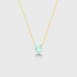 Goldene Solitär Drop Türkis Kette mit türkisfarbenem Zirkonia-Tropfen Anhänger, Vorderansicht.