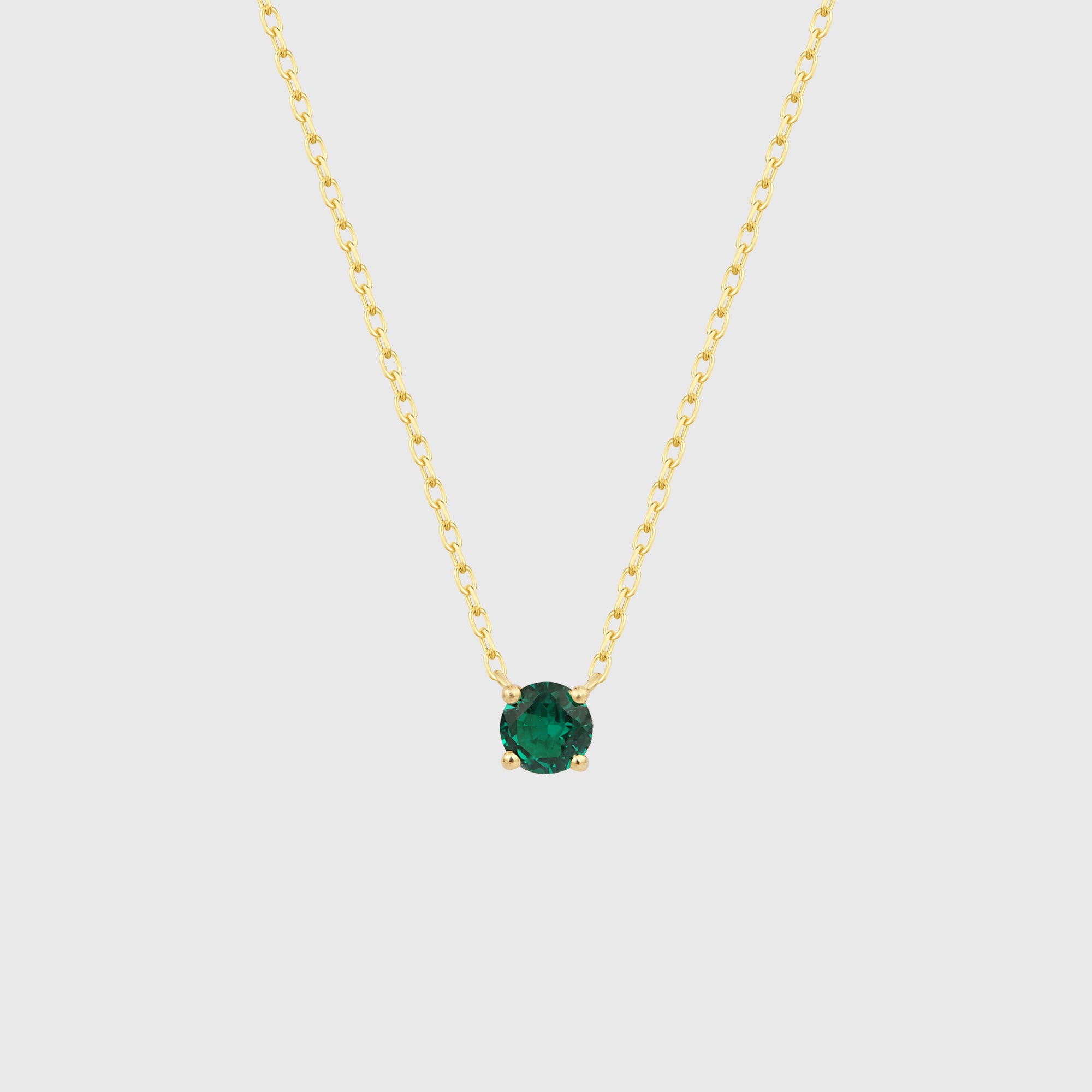 Solitär Green Chain Halskette in 14K Gold vergoldet mit grünem Zirkonia, Frontansicht.