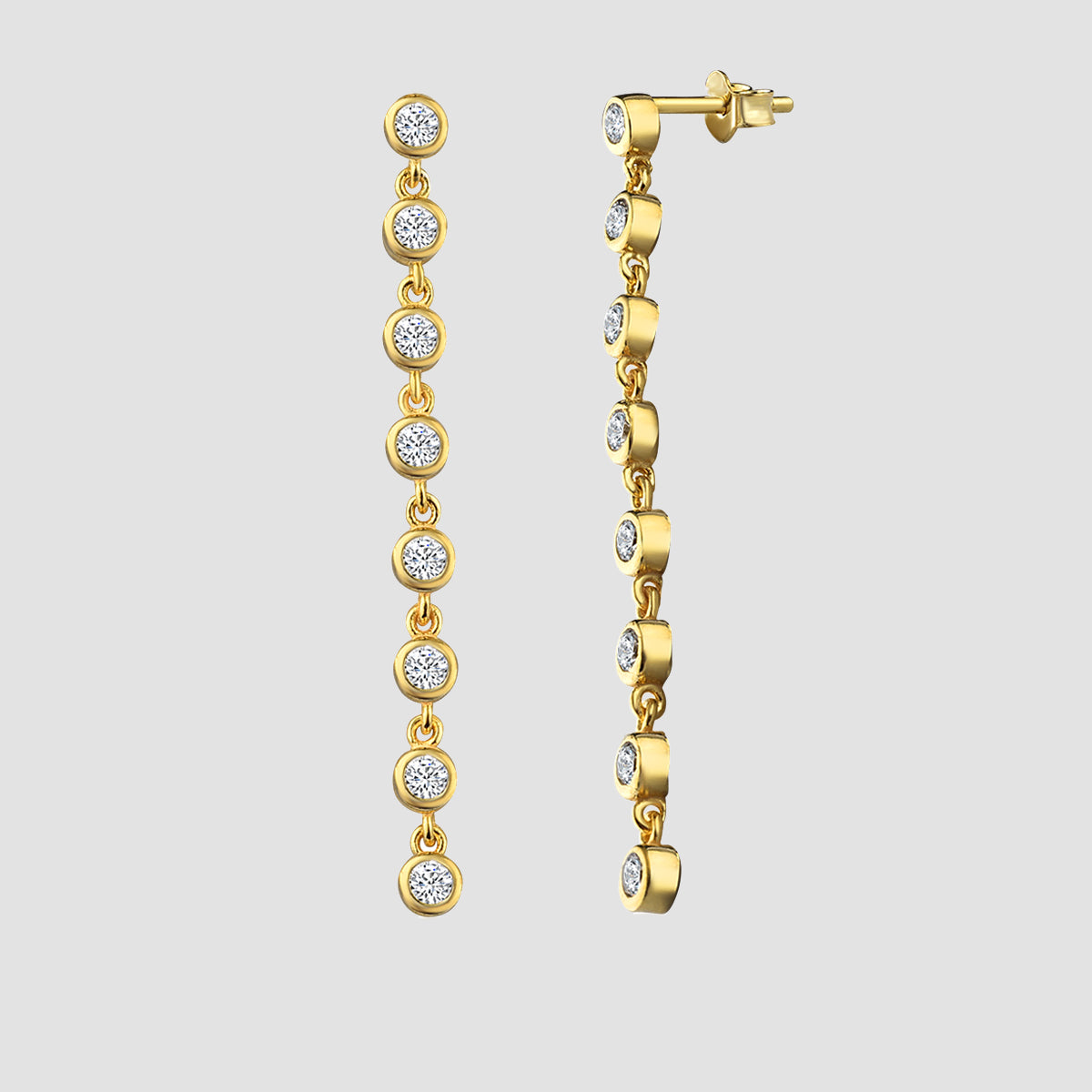 Tennis Ohrringe Zirkonia rund klein in Gold – Paar Produktfoto auf hellem Hintergrund.