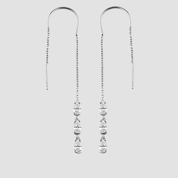 Lange Three Drop Ohrringe aus 925 Silber mit drei Zirkonia-Tropfen als filigrane Durchzieh-Ohrringe für Damen.